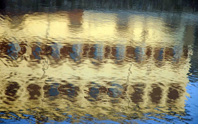 River Arno reflection